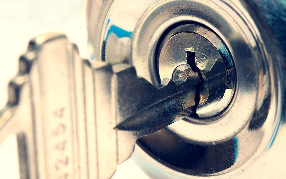 serrure de porte de garage Le Plessis-Bouchard